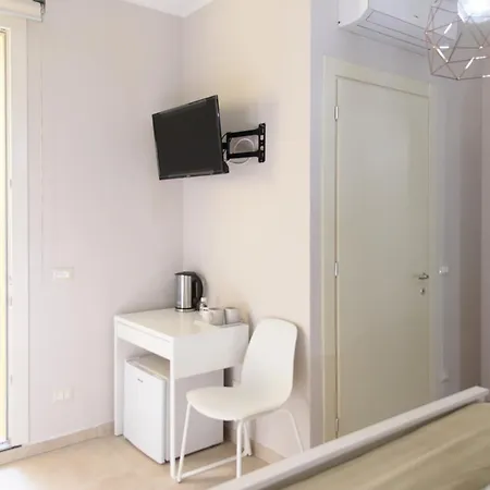 Le Stanze Dei Pico 2 Patio Bagno Privati Wifi E Netflix 미란돌라
