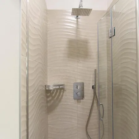 Le Stanze Dei Pico 2 Patio Bagno Privati Wifi E Netflix 아파트